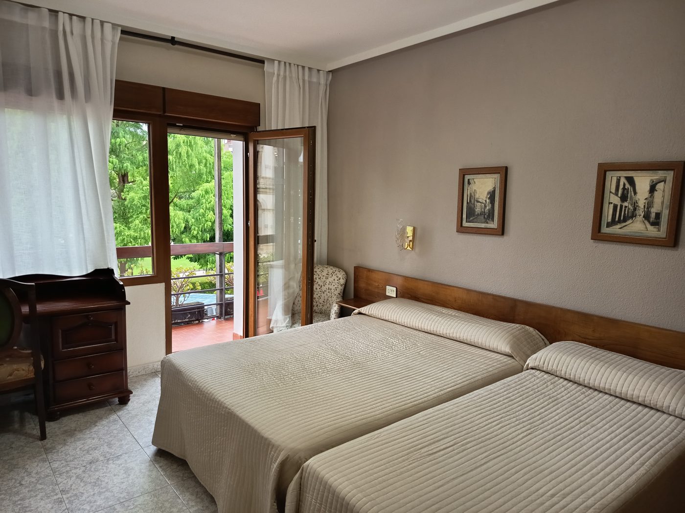 Premium Double with bathroom